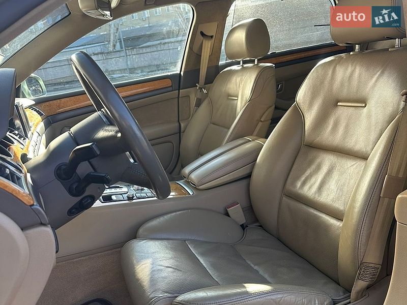 Седан Audi A8 2003 в Києві