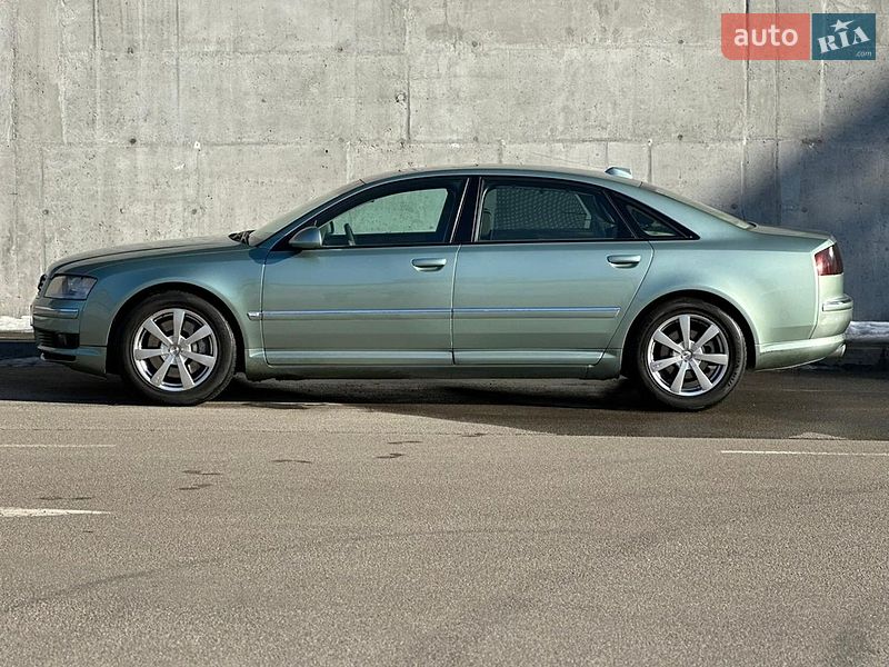 Седан Audi A8 2003 в Києві