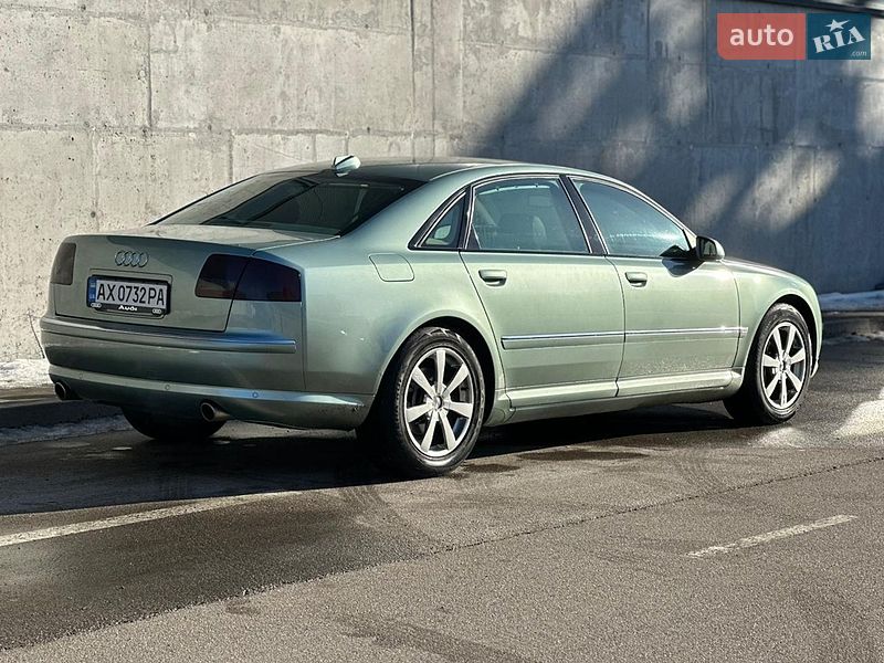 Седан Audi A8 2003 в Києві