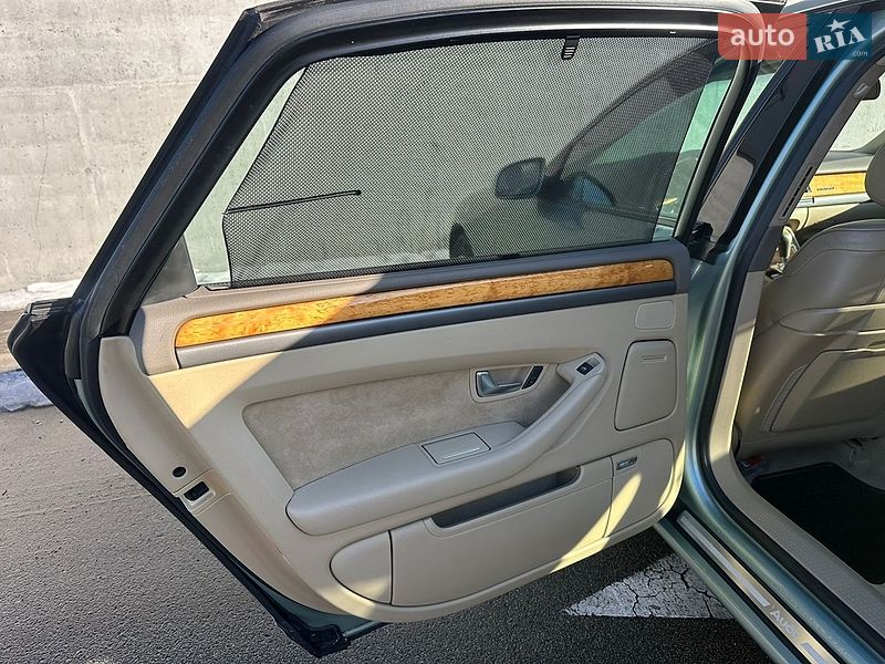 Седан Audi A8 2003 в Києві