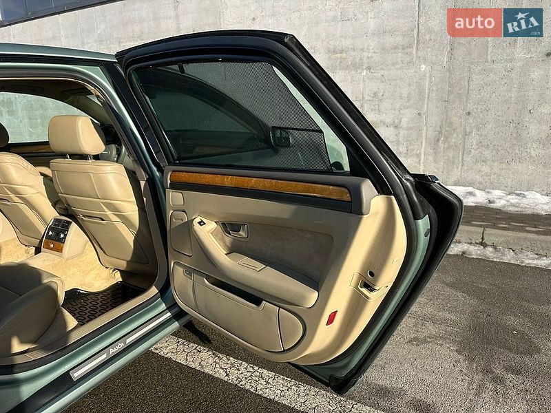 Седан Audi A8 2003 в Києві