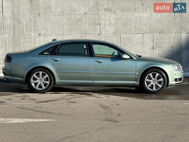 Седан Audi A8 2003 в Києві
