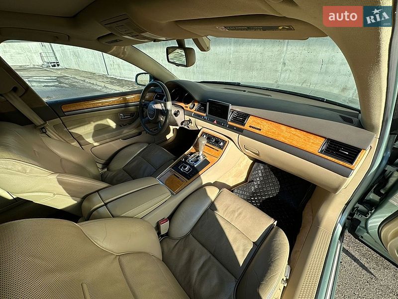Седан Audi A8 2003 в Києві