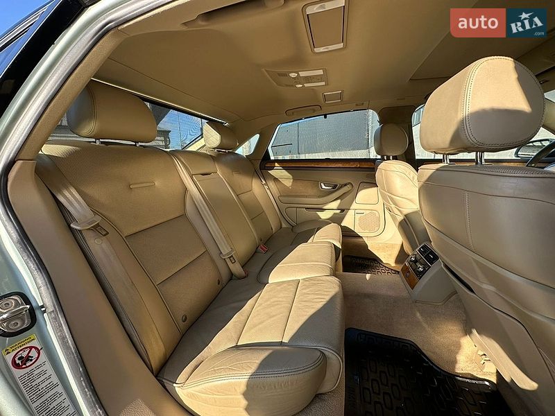 Седан Audi A8 2003 в Києві