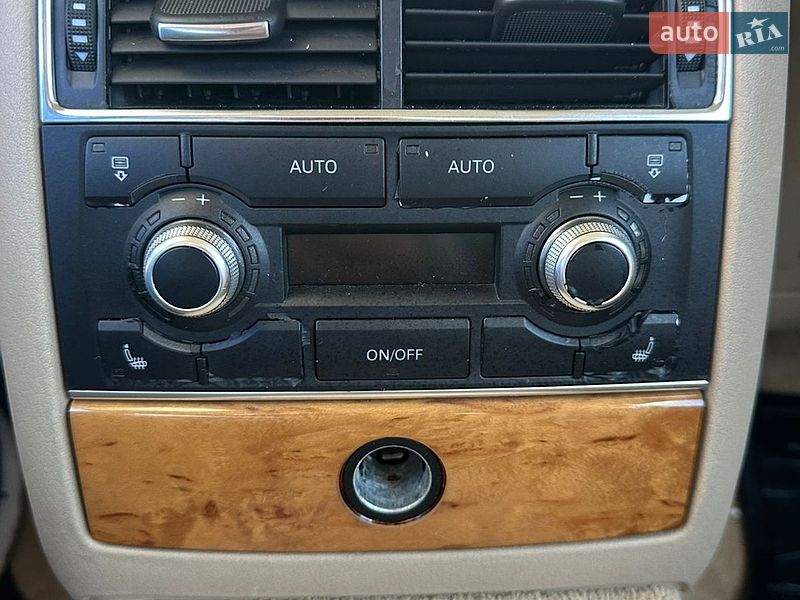 Седан Audi A8 2003 в Києві