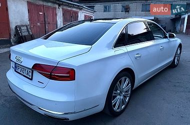 Седан Audi A8 2015 в Львове