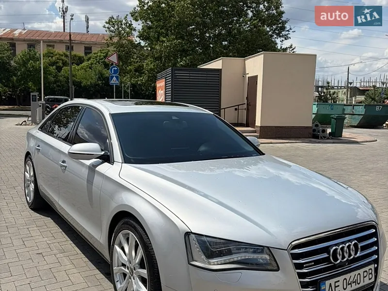 Audi A8