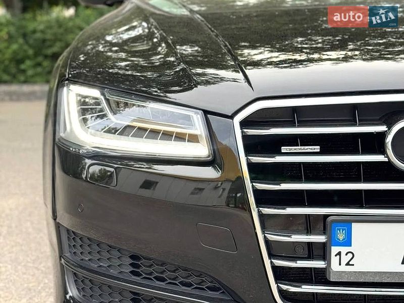 Седан Audi A8 2016 в Кропивницькому