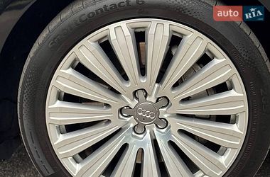 Седан Audi A8 2016 в Кропивницькому