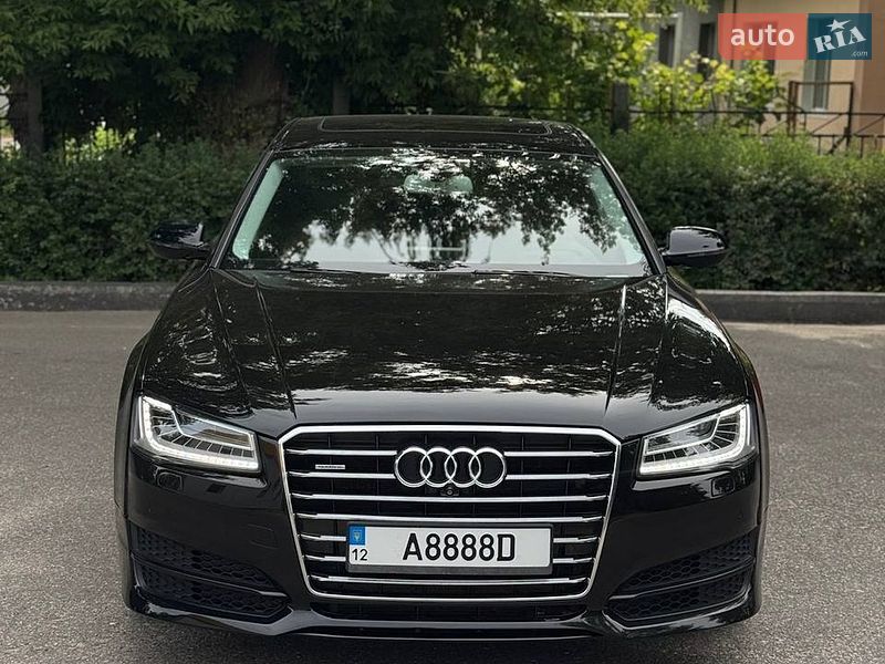 Седан Audi A8 2016 в Кропивницькому