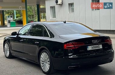 Седан Audi A8 2016 в Кропивницькому