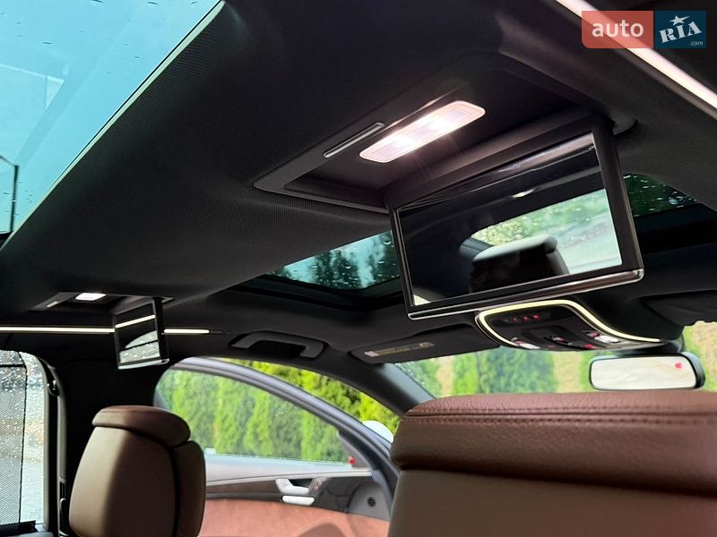 Седан Audi A8 2015 в Рівному