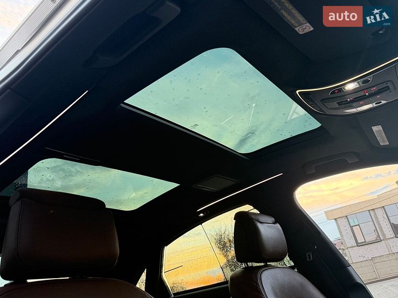 Седан Audi A8 2015 в Рівному