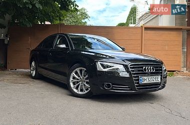 Седан Audi A8 2012 в Одессе