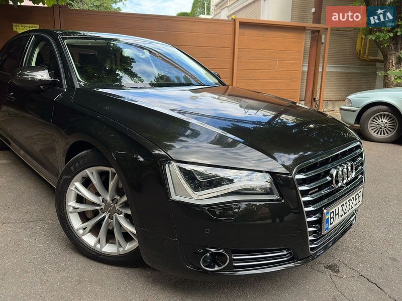 Седан Audi A8 2012 в Одессе