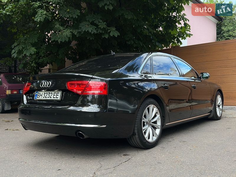 Седан Audi A8 2012 в Одессе