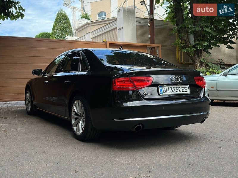 Седан Audi A8 2012 в Одессе