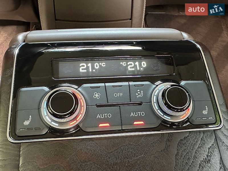 Седан Audi A8 2012 в Одессе