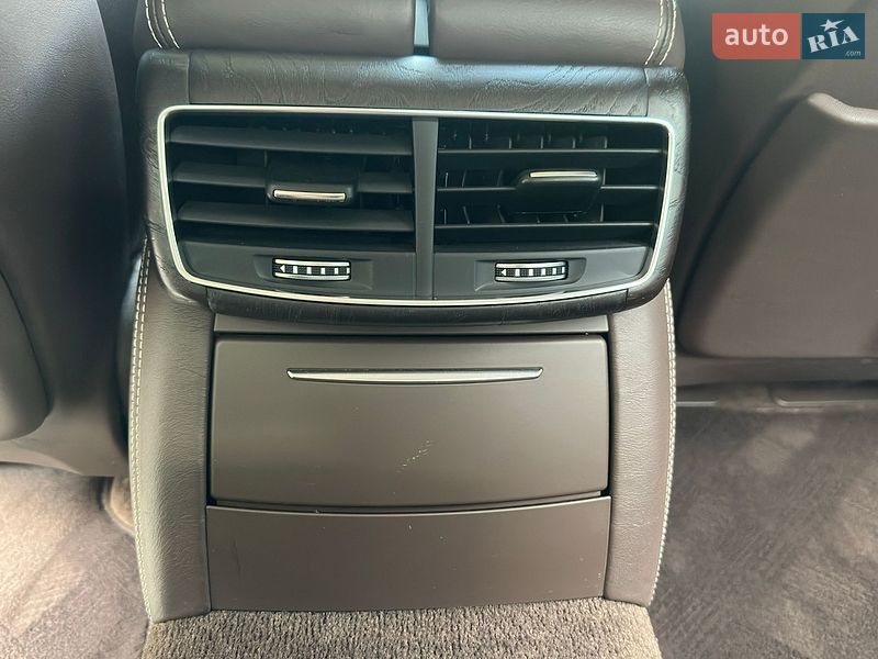 Седан Audi A8 2012 в Одессе
