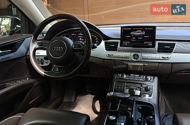 Седан Audi A8 2012 в Одессе