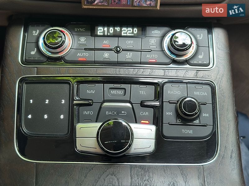 Седан Audi A8 2012 в Одессе