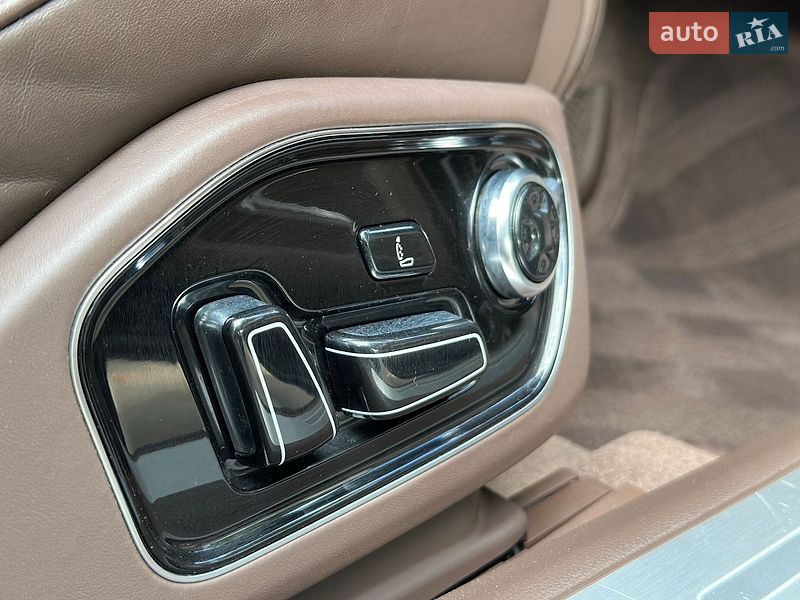 Седан Audi A8 2012 в Одессе