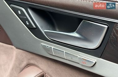 Седан Audi A8 2012 в Одессе