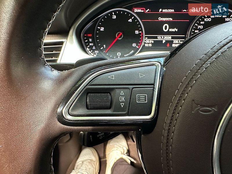 Седан Audi A8 2012 в Одессе