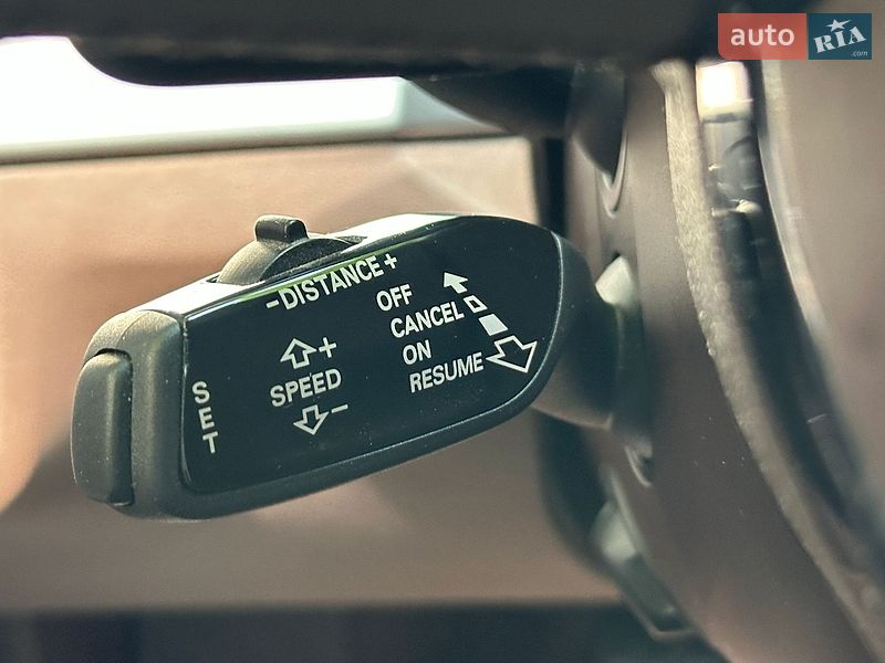 Седан Audi A8 2012 в Одессе