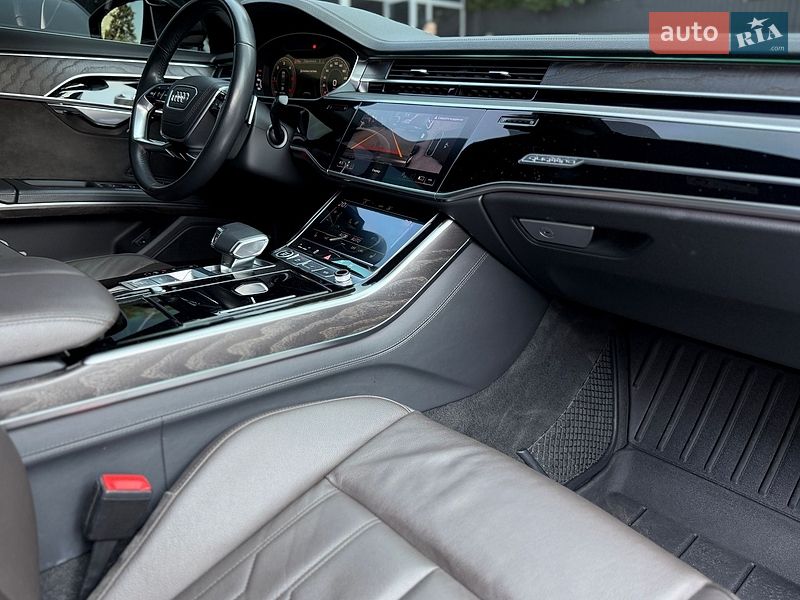 Седан Audi A8 2020 в Києві