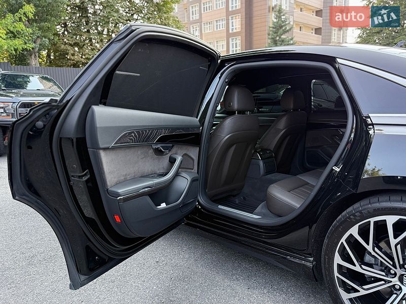 Седан Audi A8 2020 в Києві