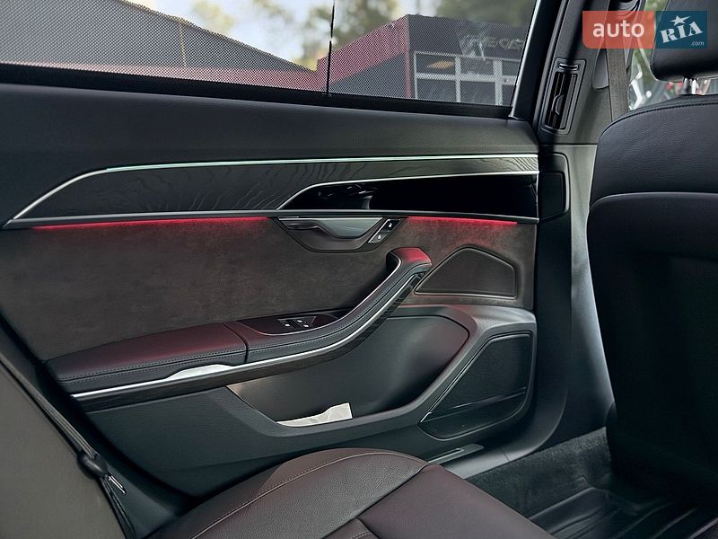 Седан Audi A8 2020 в Києві