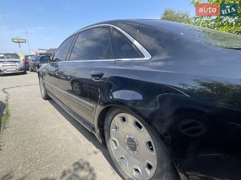 Седан Audi A8 2004 в Киеве