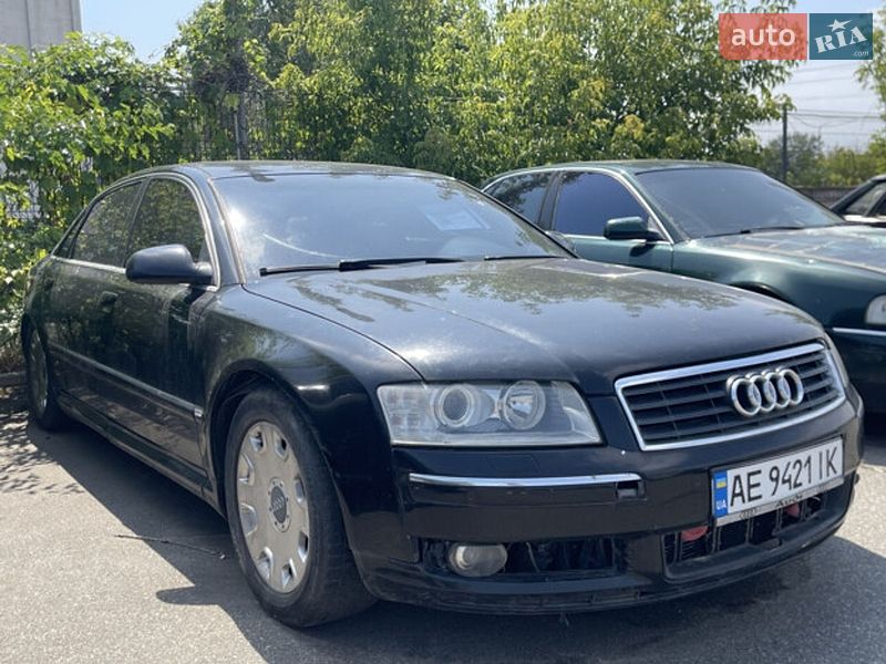 Седан Audi A8 2004 в Киеве