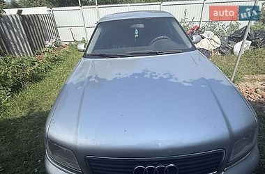 Audi A8  2000
