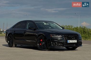 Седан Audi A8 2015 в Львове