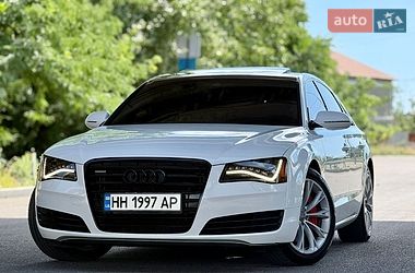 Audi A8  2012