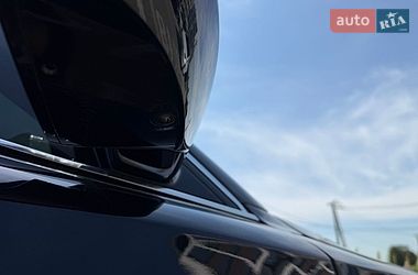 Седан Audi A8 2014 в Львові