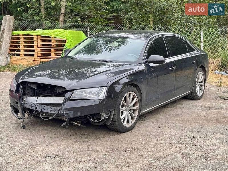 Седан Audi A8 2011 в Киеве