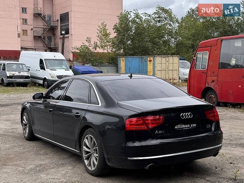 Седан Audi A8 2011 в Киеве
