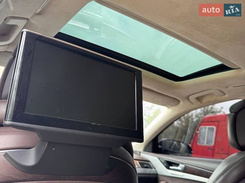 Седан Audi A8 2011 в Киеве
