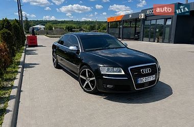Audi A8  2003