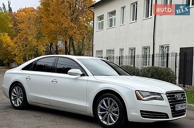 Седан Audi A8 2012 в Одесі