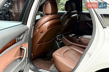 Седан Audi A8 2012 в Одесі