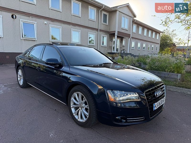 Седан Audi A8 2012 в Киеве