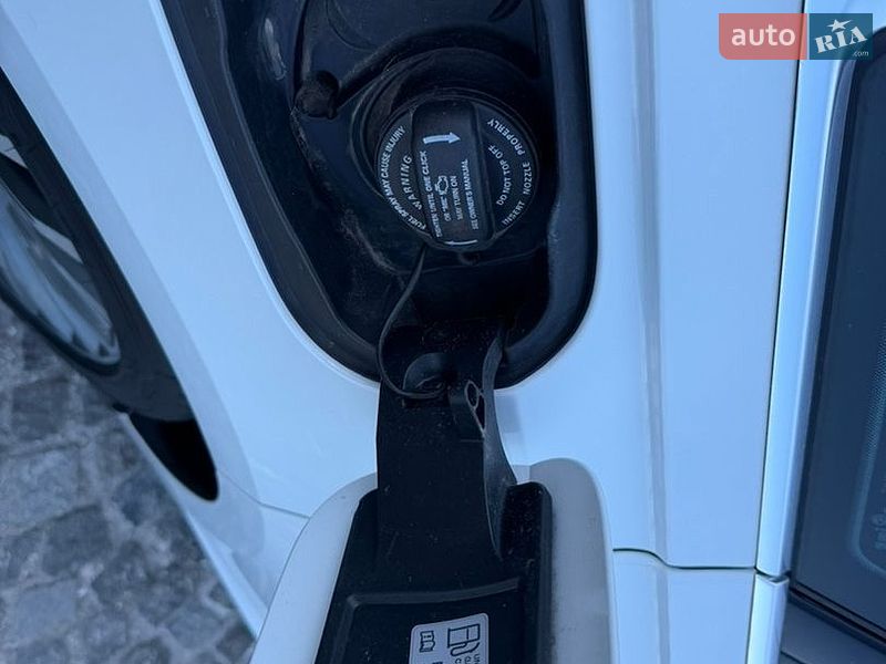 Седан Audi A8 2020 в Дніпрі