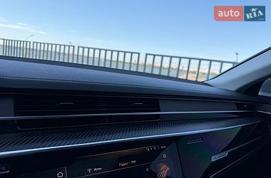Седан Audi A8 2020 в Дніпрі