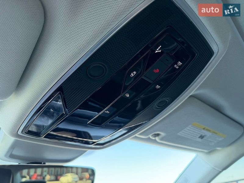 Седан Audi A8 2020 в Дніпрі