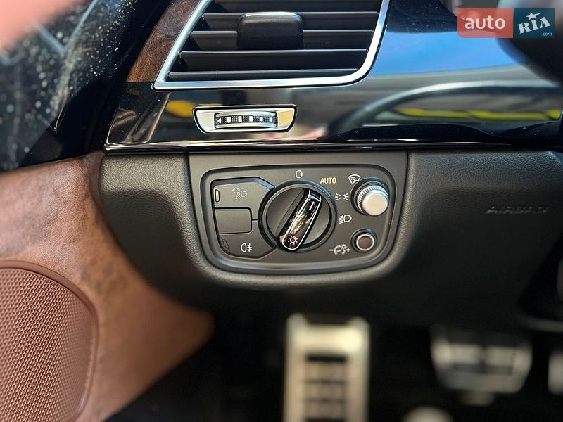 Седан Audi A8 2014 в Коломиї