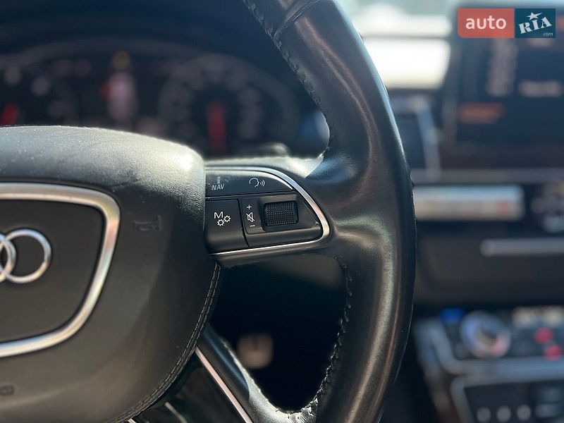 Седан Audi A8 2014 в Коломиї